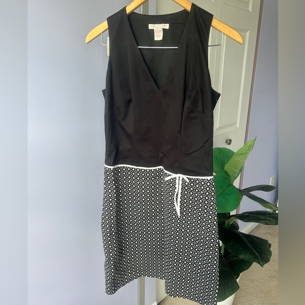 Sigrid Olsen Black White Sleeveless V-Neck Dress Size 6
